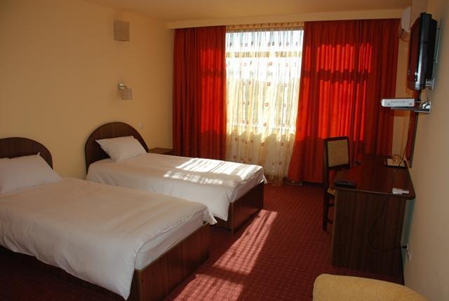 Hotel Coliseum Calafat Zimmer foto